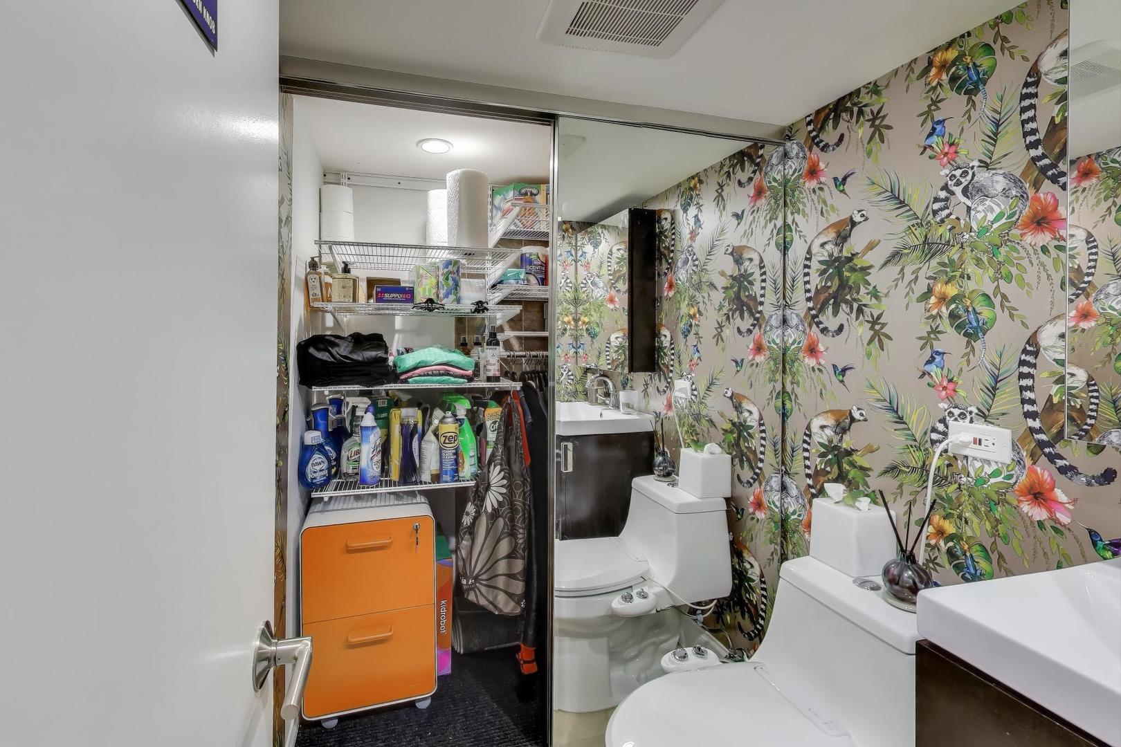 2235 North Lakewood Avenue, Unit FN Chicago, IL 60614 - Photo 36 of 41 view of living room with furniture and a flat screen tv