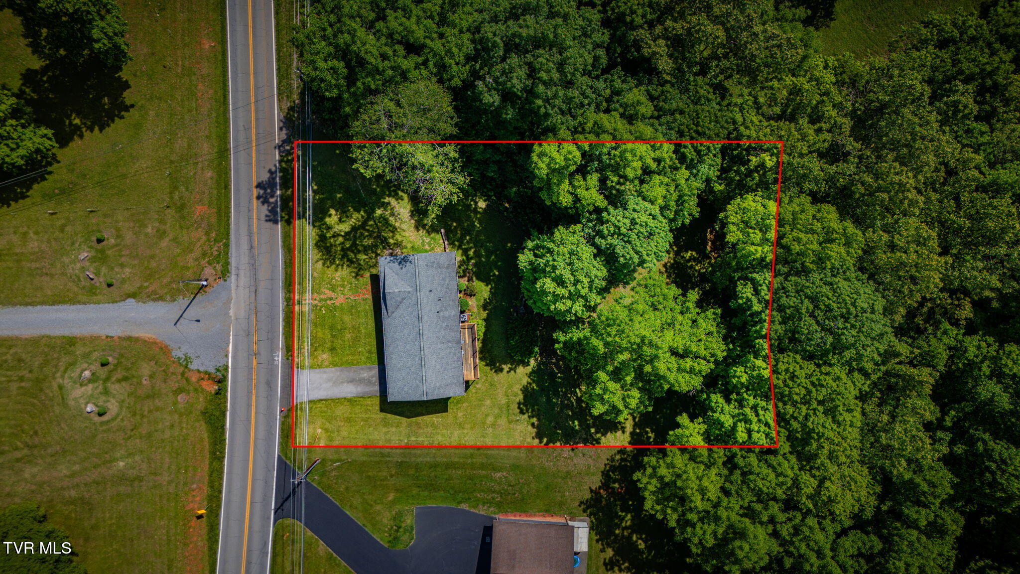 1134 Cooks Valley Road Kingsport, TN 37664 - Photo 35 of 36 107a