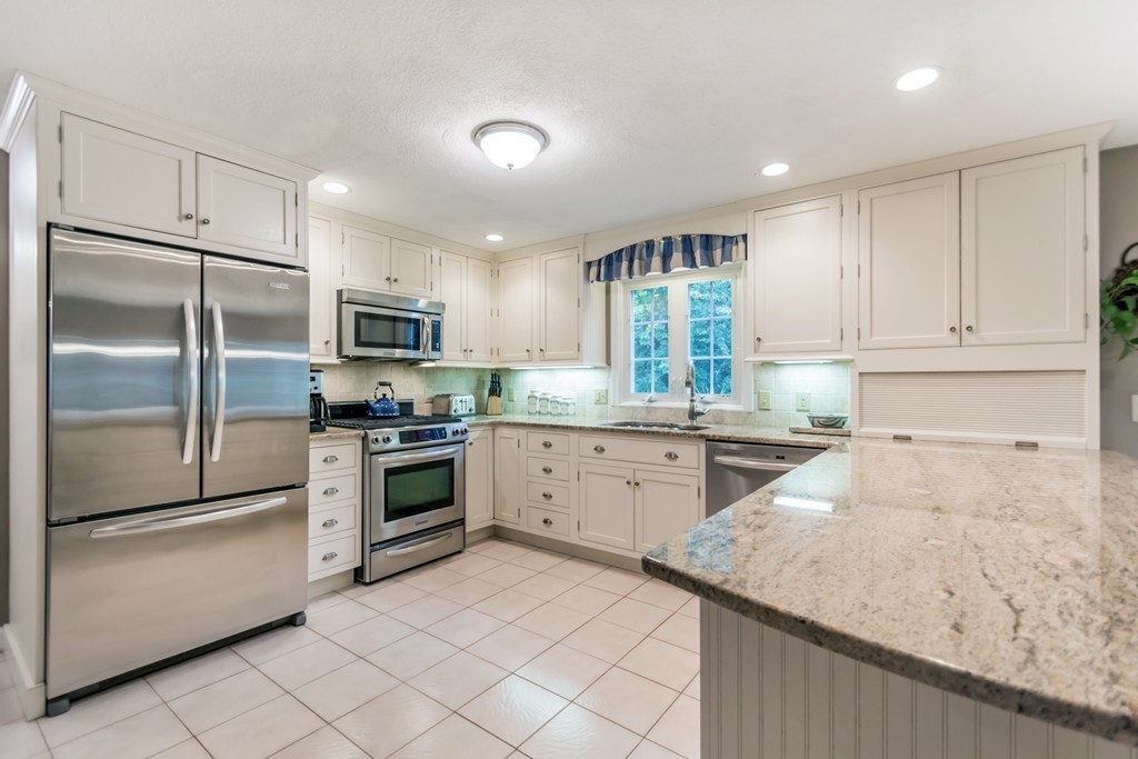 53 Quail Run Road North Andover, MA 01845 - Photo 4 of 30 Gallery Image 4