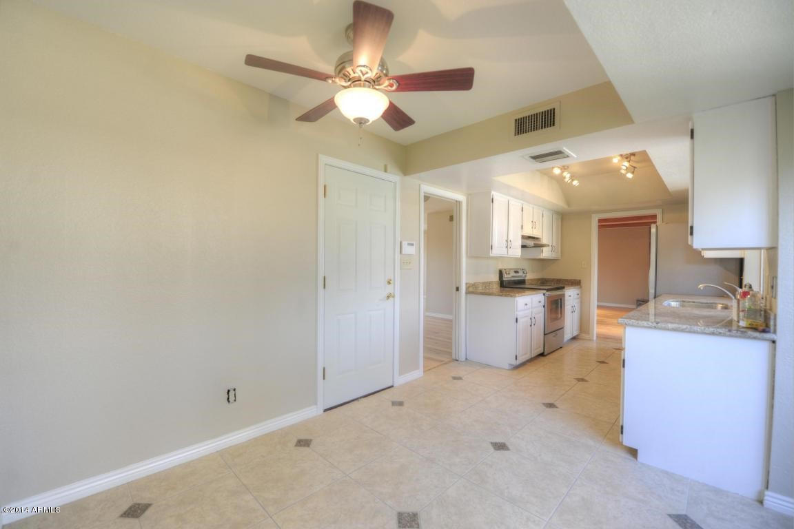 6548 East Presidio Road Scottsdale, AZ 85254 - Photo 7 of 14 7