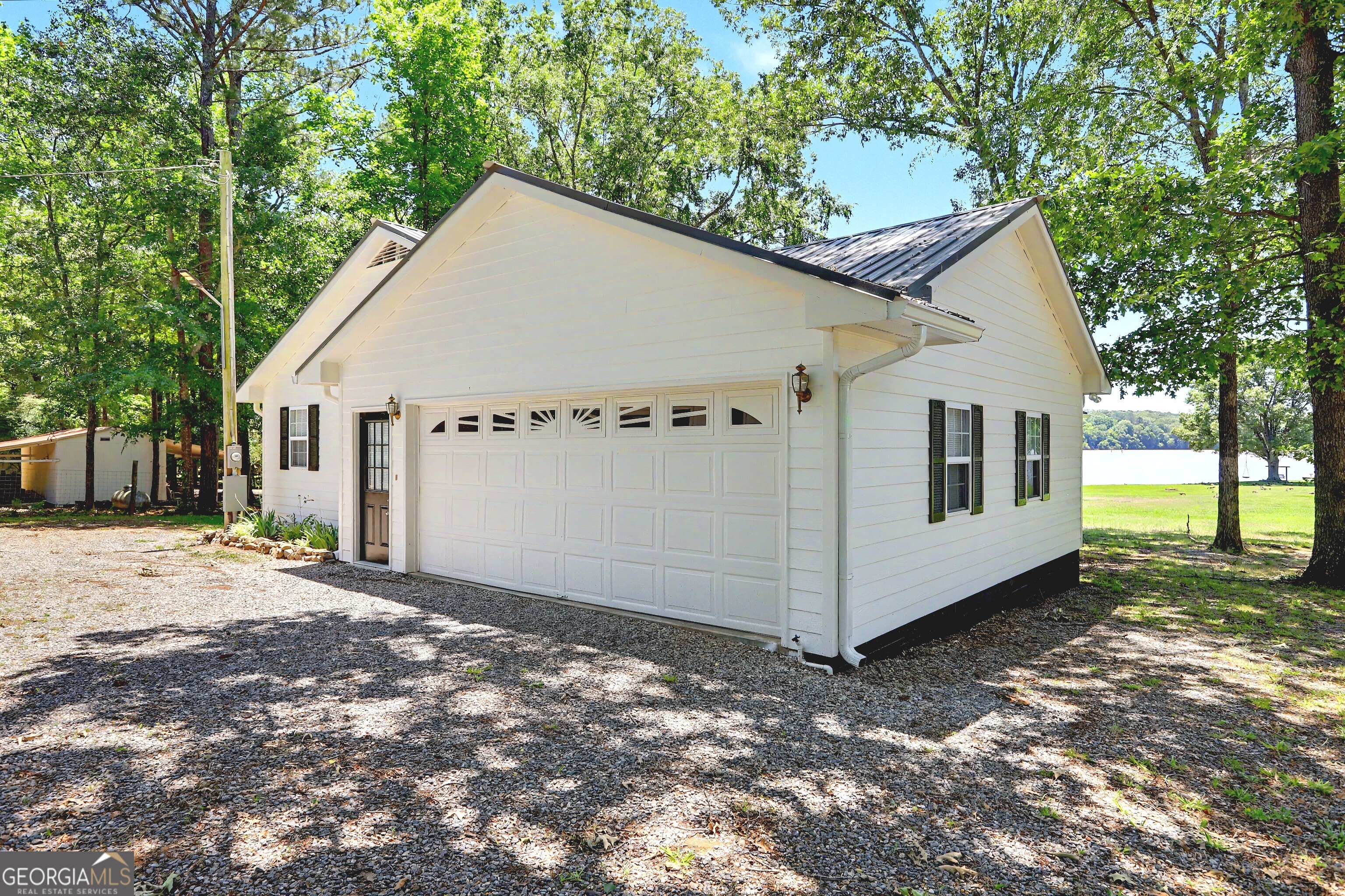 1691 Arrowhead Road Greensboro, GA 30642 - Photo 2 of 63