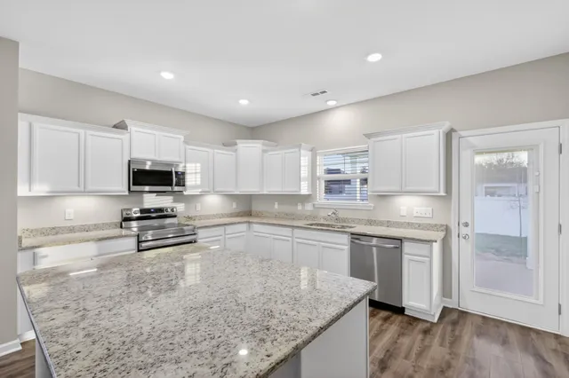 $2,475 | 353 Ruby Cate Way, Murfreesboro, TN 37128