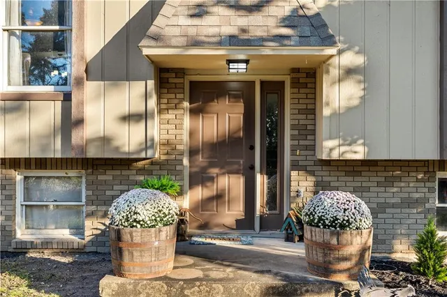 $315,000 | 14410 East Rebel Road, Nevada, MO 64772