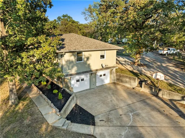 $315,000 | 14410 East Rebel Road, Nevada, MO 64772