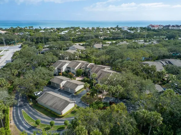 $2,750 | 101 Park Shores Circle, Unit 2, Vero Beach, FL 32963