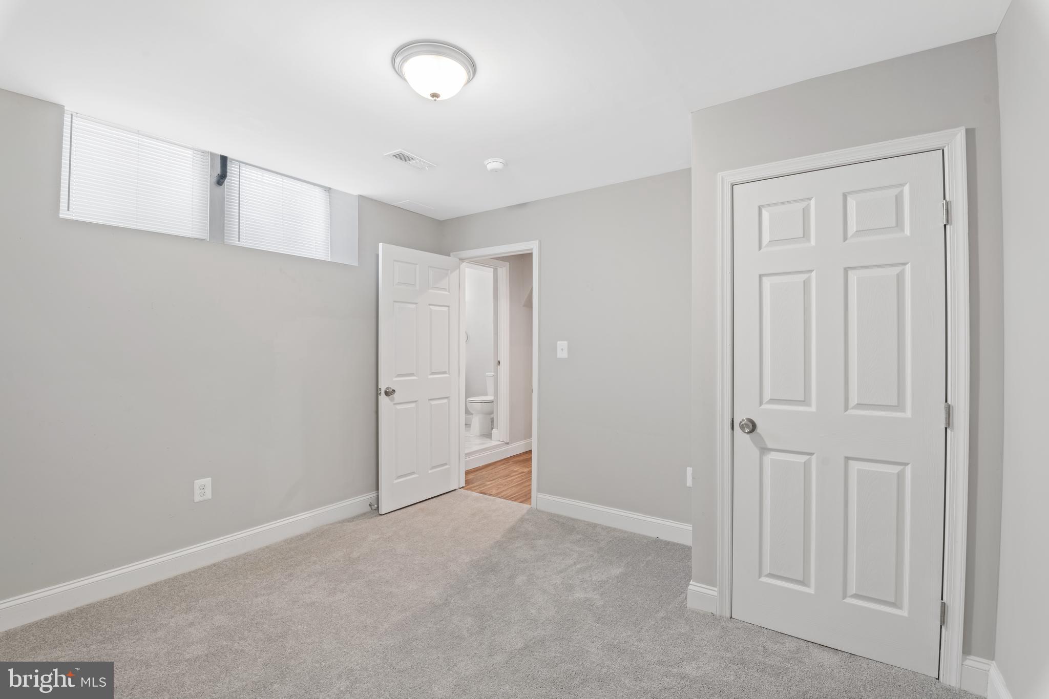 34 North Rosedale Street Baltimore, MD 21229 - Photo 5 of 22