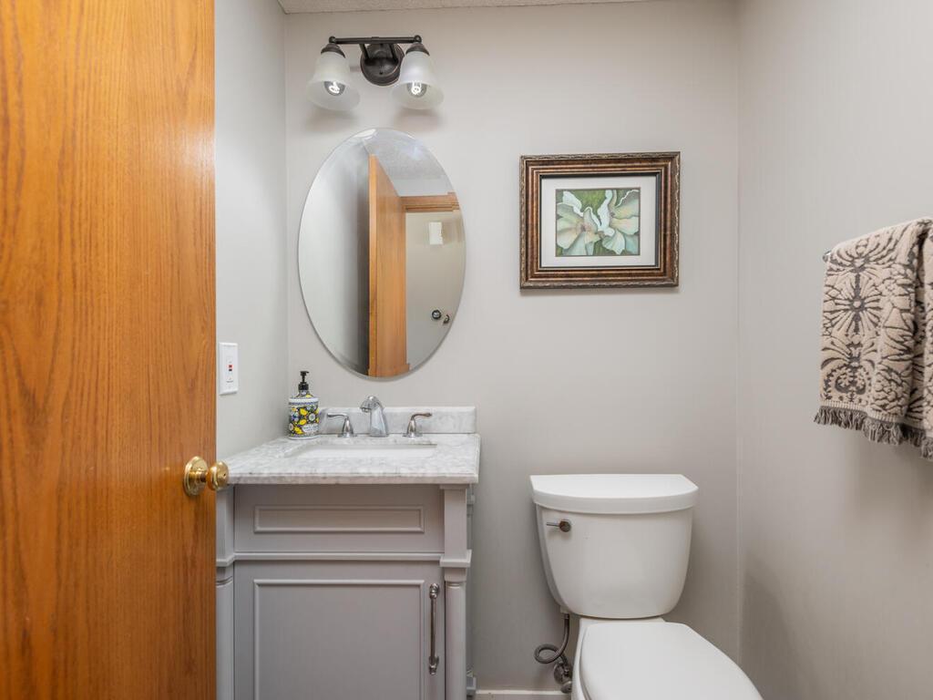 8879 Sequoia Road Woodbury, MN 55125 - Photo 16 of 49 Gallery Image 16