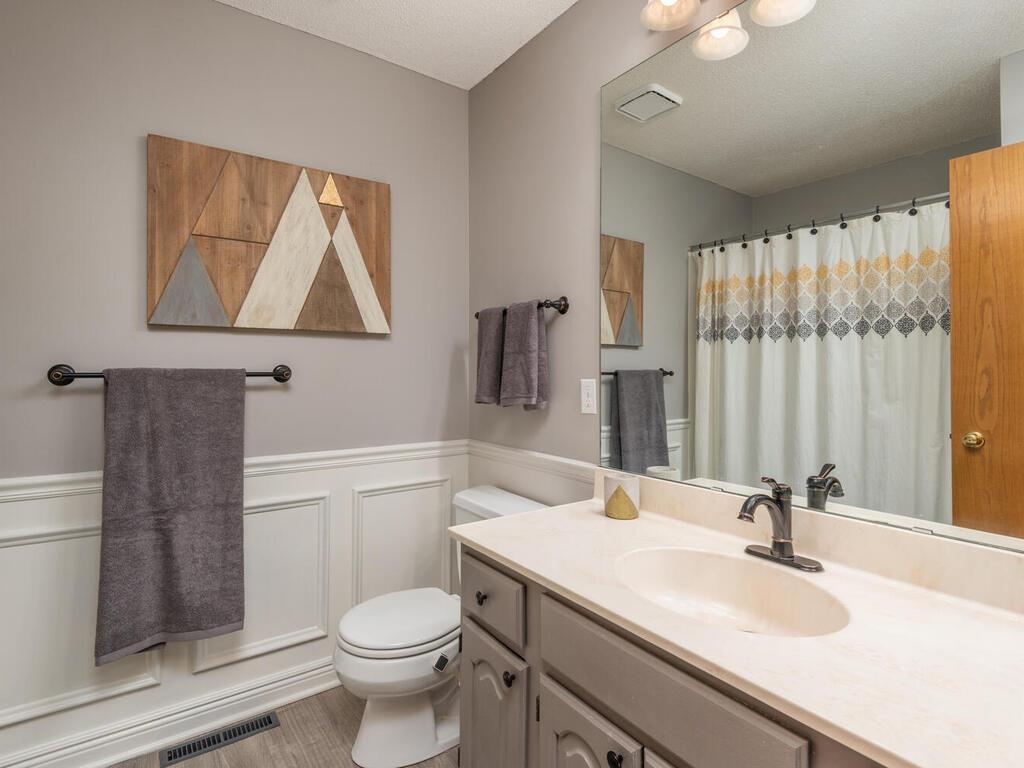 8879 Sequoia Road Woodbury, MN 55125 - Photo 21 of 49 Gallery Image 21
