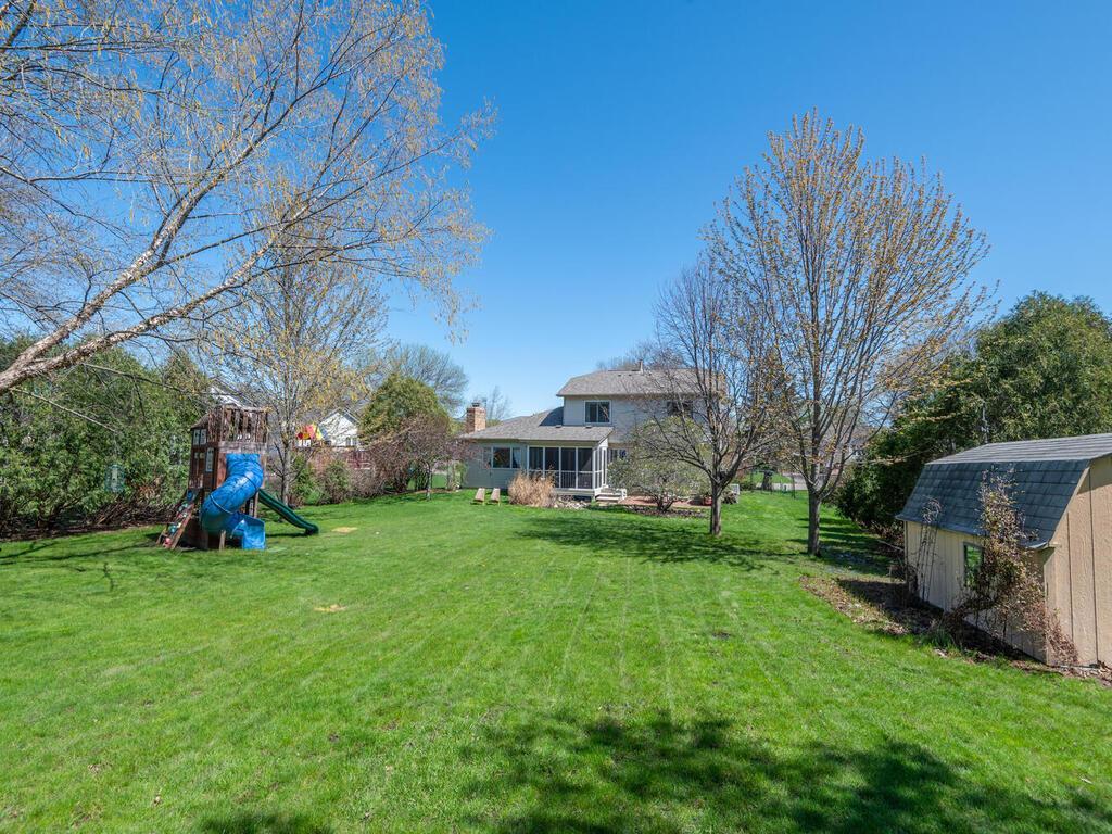 8879 Sequoia Road Woodbury, MN 55125 - Photo 31 of 49 Gallery Image 31
