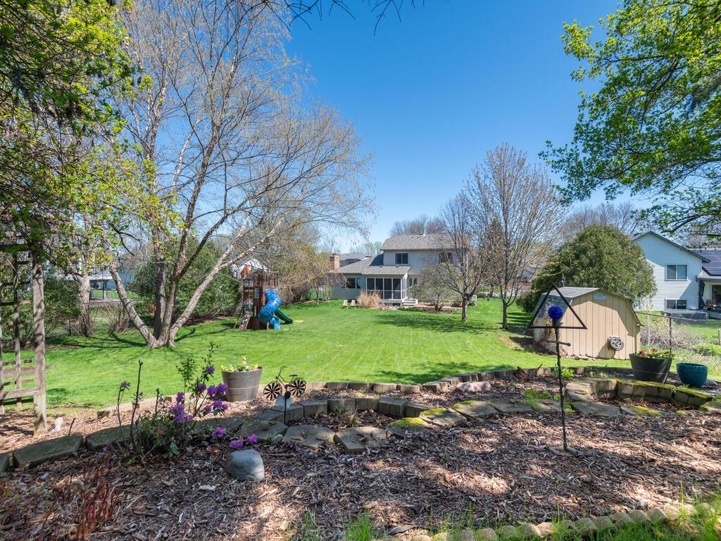 8879 Sequoia Road Woodbury, MN 55125 - Photo 33 of 49 Gallery Image 33