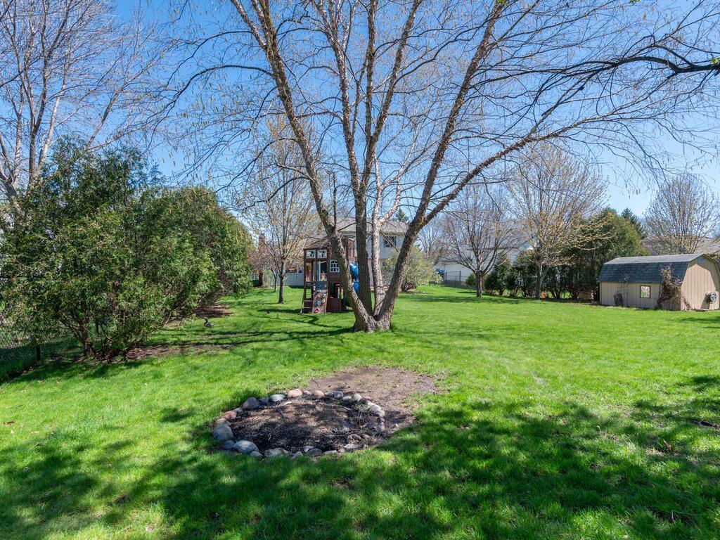 8879 Sequoia Road Woodbury, MN 55125 - Photo 35 of 49 Gallery Image 35