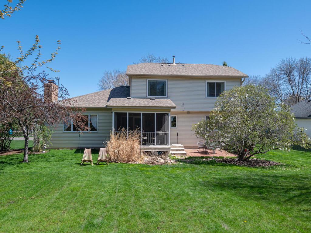 8879 Sequoia Road Woodbury, MN 55125 - Photo 36 of 49 Gallery Image 36