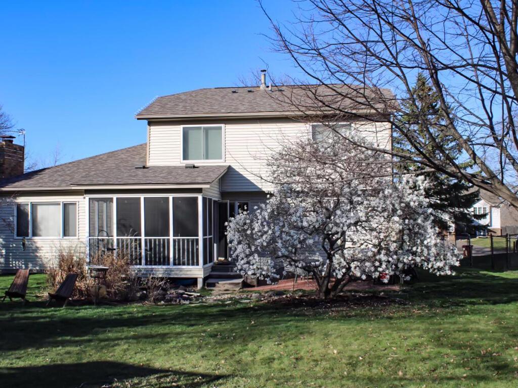 8879 Sequoia Road Woodbury, MN 55125 - Photo 37 of 49 Gallery Image 37