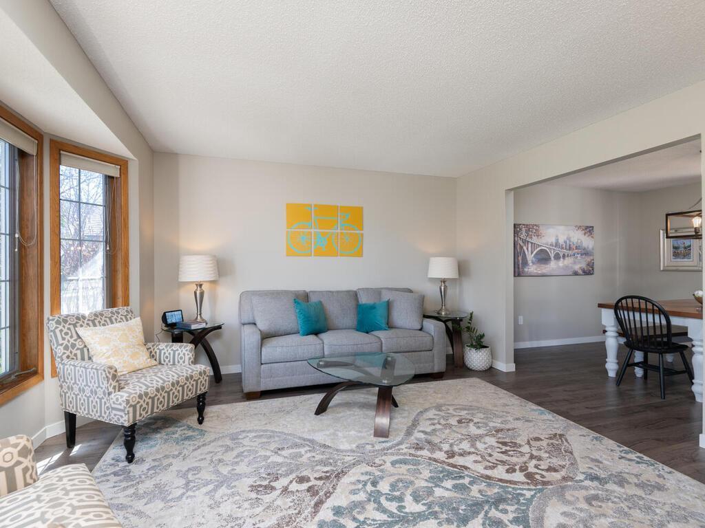 8879 Sequoia Road Woodbury, MN 55125 - Photo 4 of 49 Gallery Image 4
