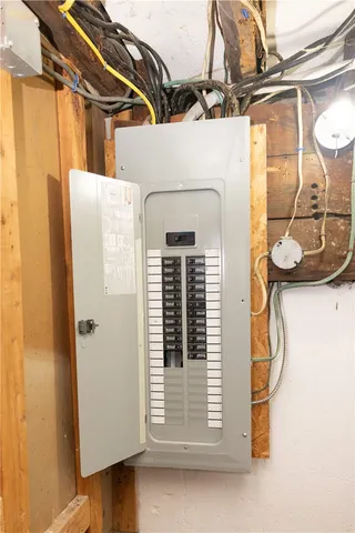 $535,000 | 89 Warren Avenue, East Providence, RI 02914