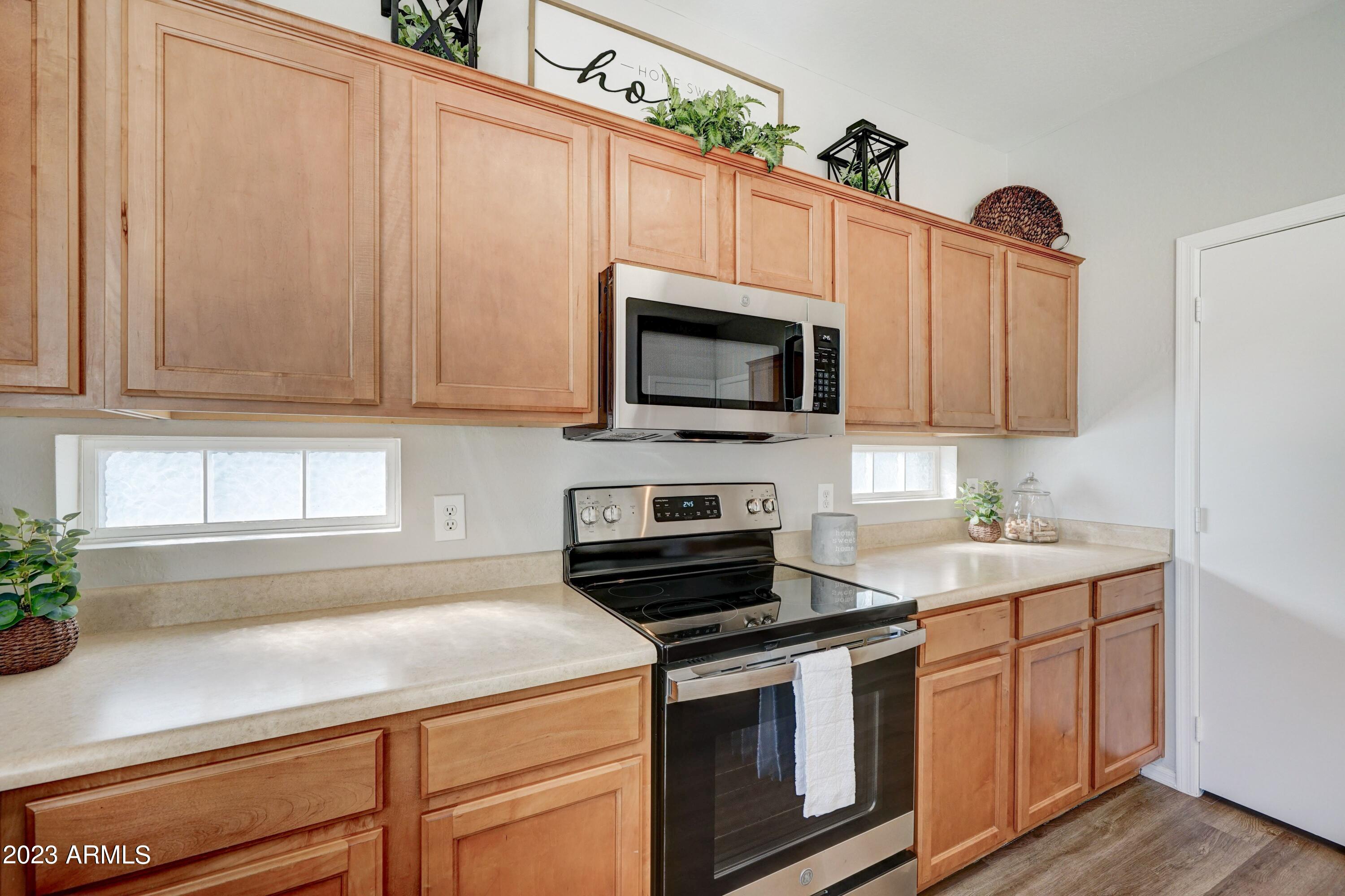 3813 West Shumway Farm Road Phoenix, AZ 85041 - Photo 3 of 31 3813 kitchen 1