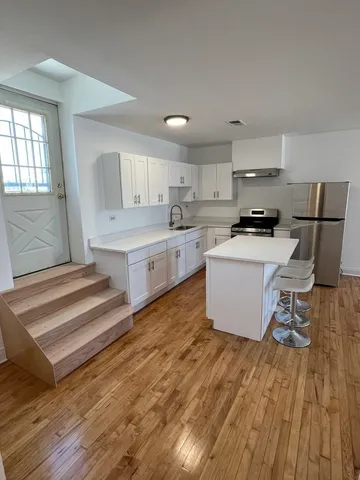 $1,700 | 8016 South Halsted Street, Unit 2N, Chicago, IL 60620