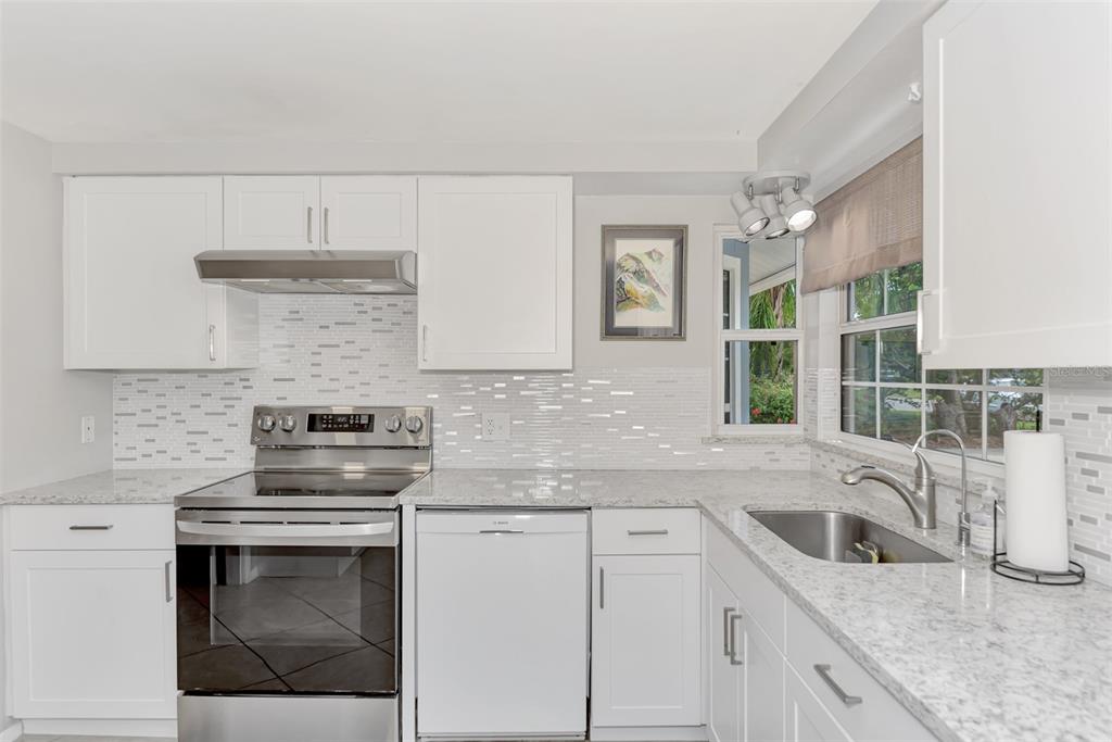 3343 Savage Road Sarasota, FL 34231 - Photo 29 of 57 Gallery Image 29