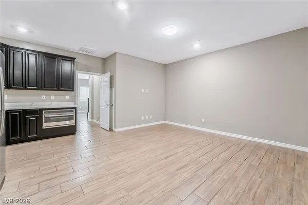 $3,875 | 454 Lost Horizon Avenue, Henderson, NV 89002