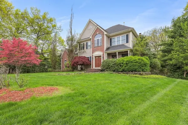 $995,000 | 12 Kristen Circle, North Attleboro, MA 02760