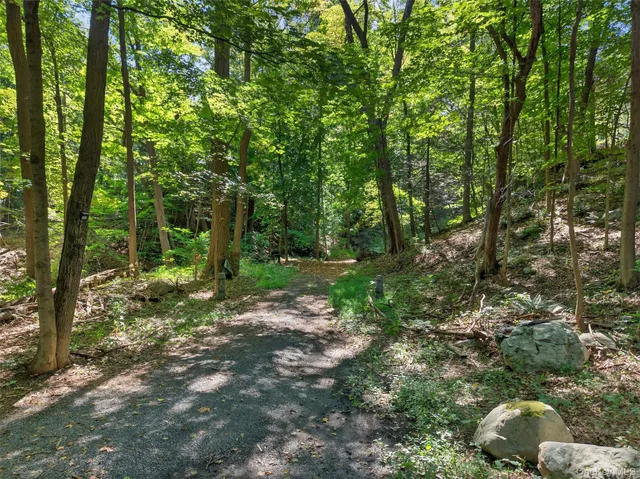 $300,000 | 331 Mountain Lodge Road, Blooming Grove, NY 10950