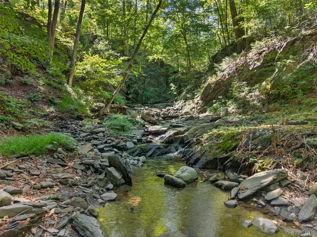 $300,000 | 331 Mountain Lodge Road, Blooming Grove, NY 10950