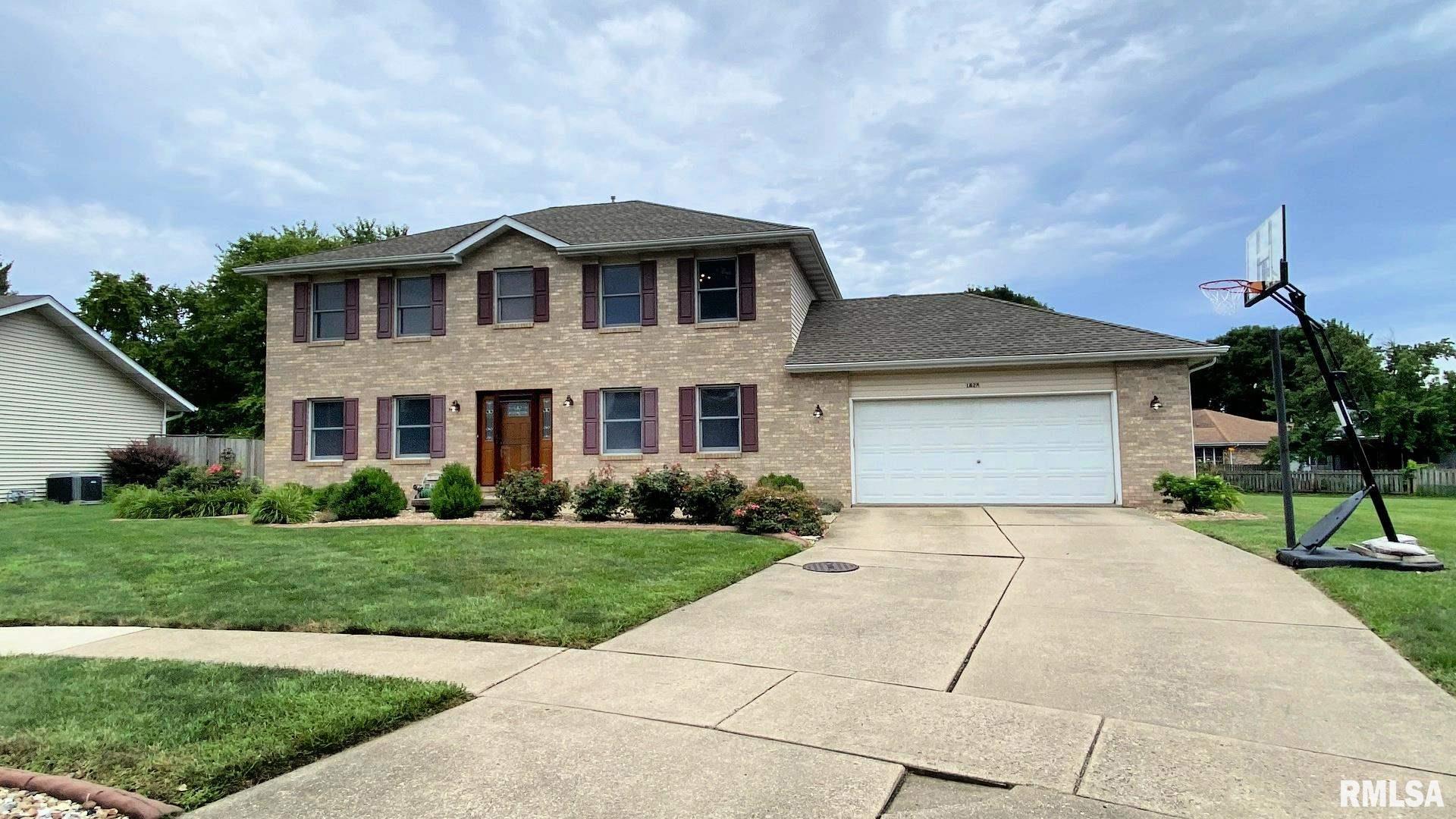 1828 Hunter Ridge Drive Springfield, IL 62704 - Photo 2 of 22 Gallery Image 2