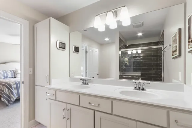 $849,500 | 173 2nd Avenue, Unit 12, Fontana, WI 53125