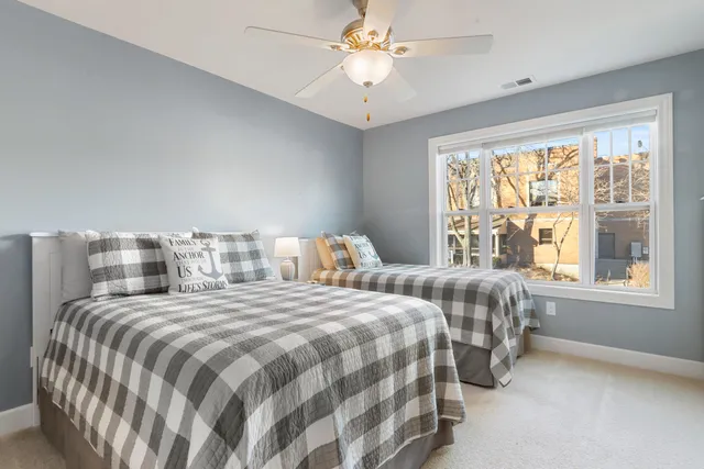 $849,500 | 173 2nd Avenue, Unit 12, Fontana, WI 53125