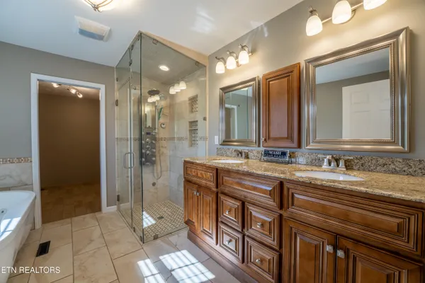 $429,000 | 5725 Academy Drive, Morristown, TN 37814