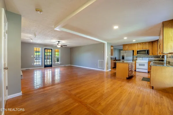 $429,000 | 5725 Academy Drive, Morristown, TN 37814