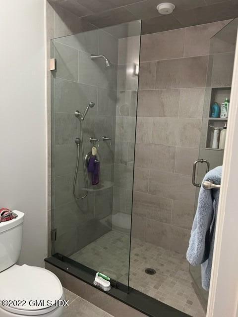 30 Field Point Drive, Unit GUEST HOUSE Greenwich, CT 06830 - Photo 9 of 11 a bathroom with a shower and a toilet