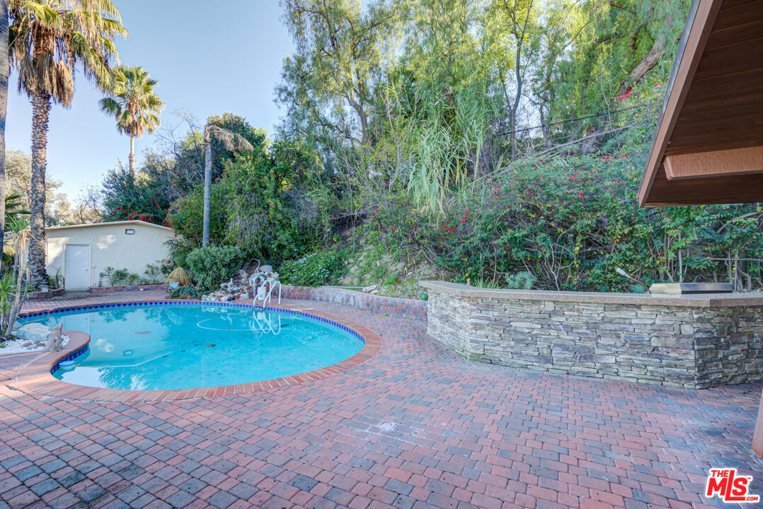 4520 Gable Drive Encino, CA 91316 - Photo 12 of 58 a view of outdoor space yard and trees