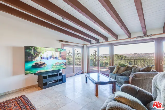 $13,995 | 4520 Gable Drive, Encino, CA 91316