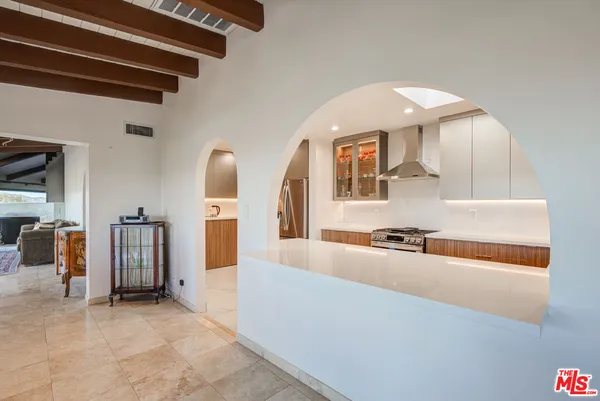 a view of utility room