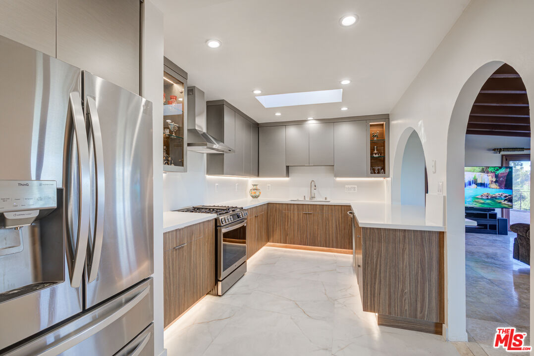 4520 Gable Drive Encino, CA 91316 - Photo 41 of 58