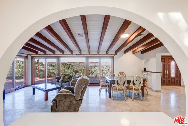 $13,995 | 4520 Gable Drive, Encino, CA 91316