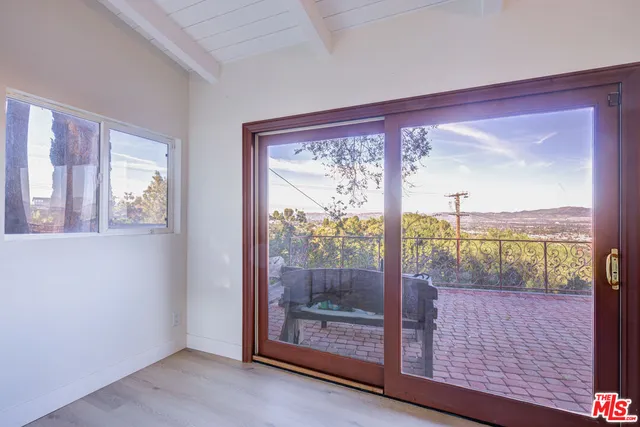 $13,995 | 4520 Gable Drive, Encino, CA 91316