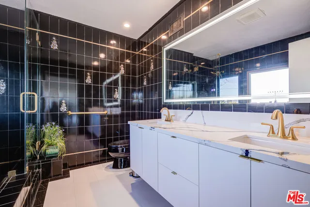 $13,995 | 4520 Gable Drive, Encino, CA 91316