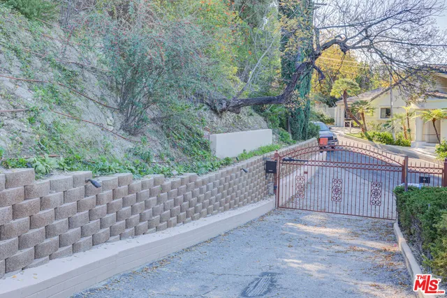 $13,995 | 4520 Gable Drive, Encino, CA 91316