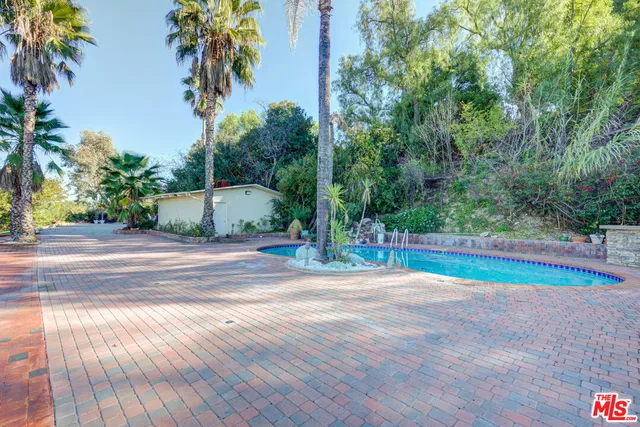 $13,995 | 4520 Gable Drive, Encino, CA 91316