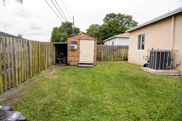 $500,000 | 2710 Northwest 5th Street, Pompano Beach, FL 33069