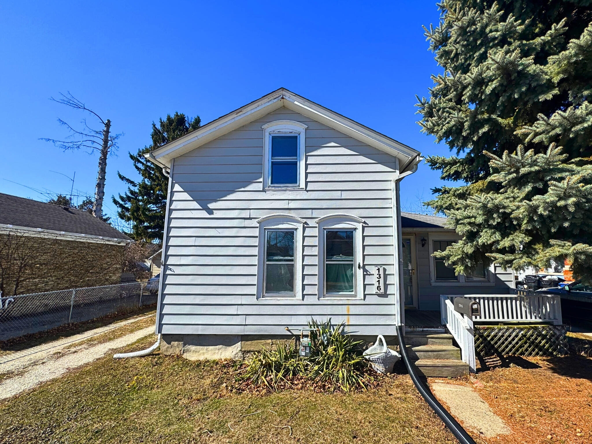 1316 Erie Street Racine, WI 53402 - Photo 1 of 20 Front of House