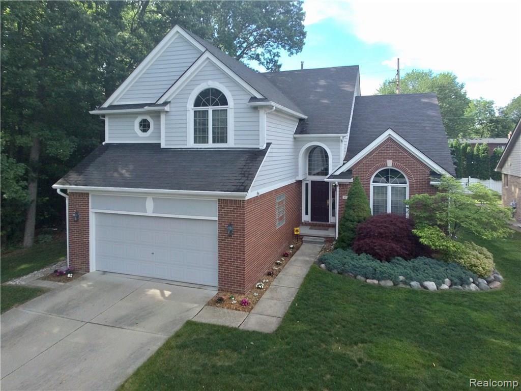 17376 Cross Winds Road Livonia, MI 48152 - Photo 1 of 61 DSC_0001.jpg