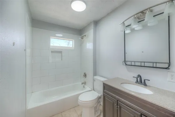 $1,350 | 615 East 1st Street, Groveton, TX 75845