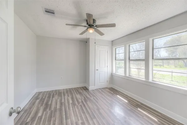 $1,295 | 615 East 1st Street, Groveton, TX 75845