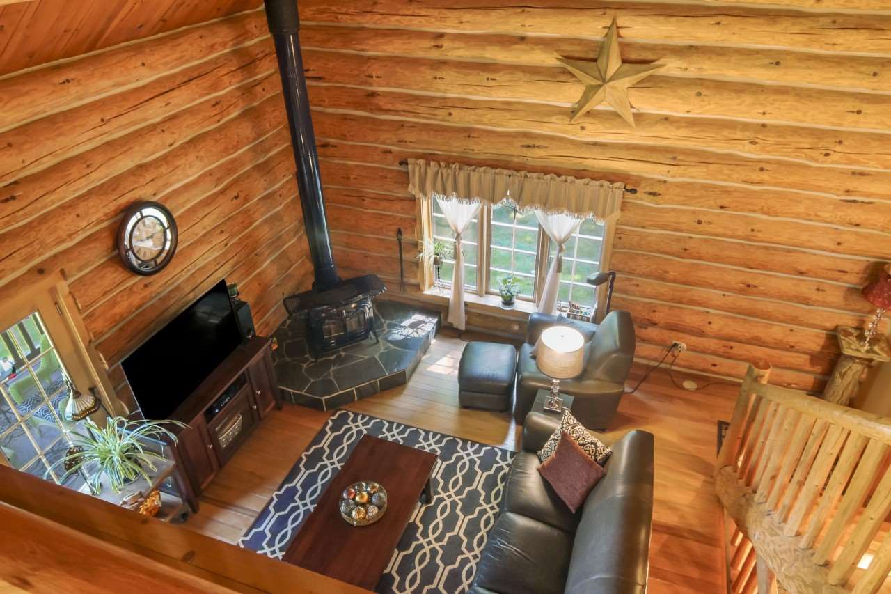 13669 Bluff Road Traverse City, MI 49686 - Photo 17 of 40 1879368-16.JPG