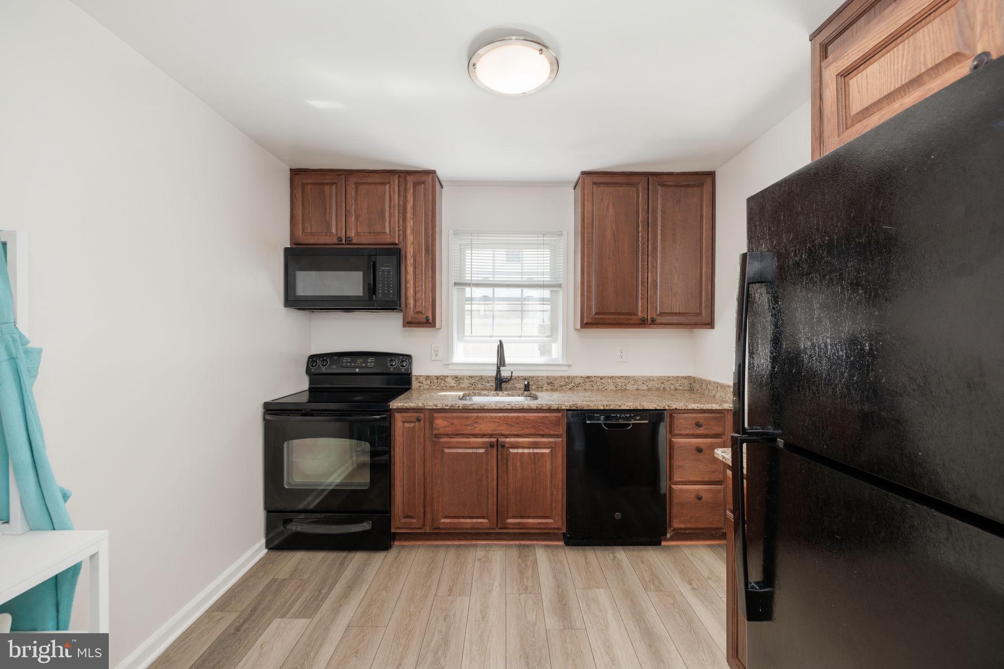 7745 Matisse Way Springfield, VA 22153 - Photo 18 of 42 Gallery Image 18