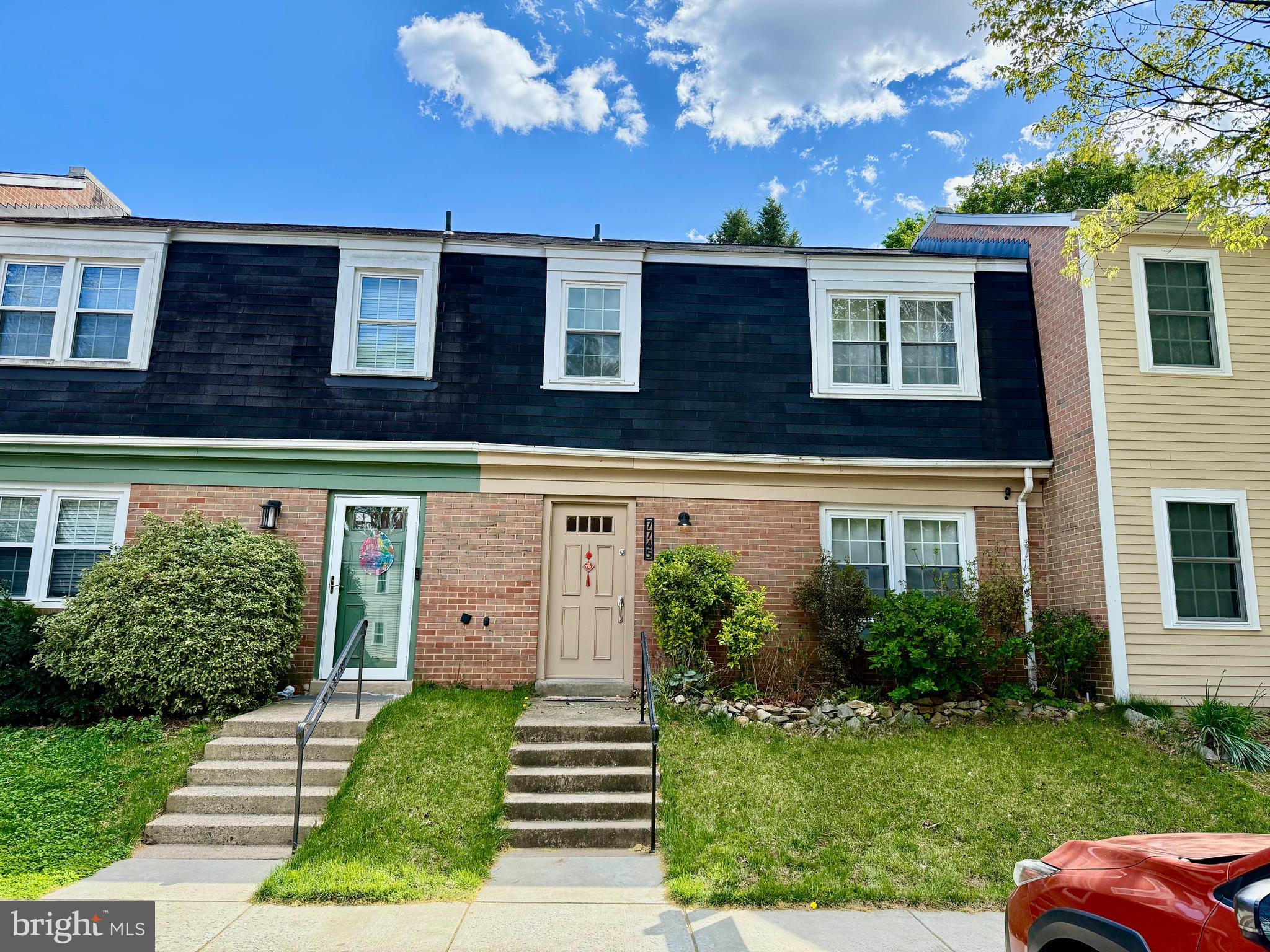 7745 Matisse Way Springfield, VA 22153 - Photo 2 of 42 Gallery Image 2