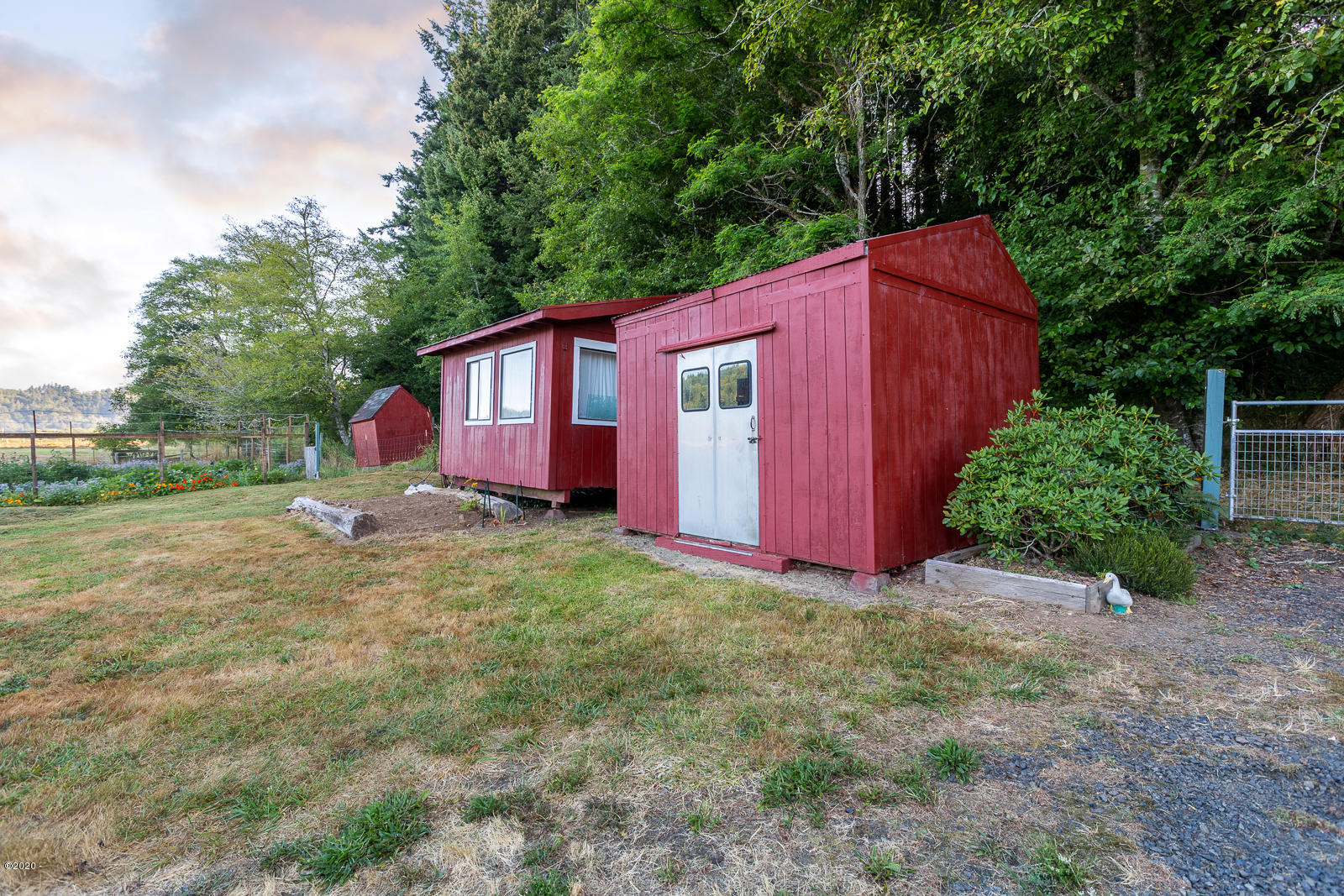 9357 Yaquina Bay Road Newport, OR 97365 - Photo 28 of 47 Studio & Feed shed